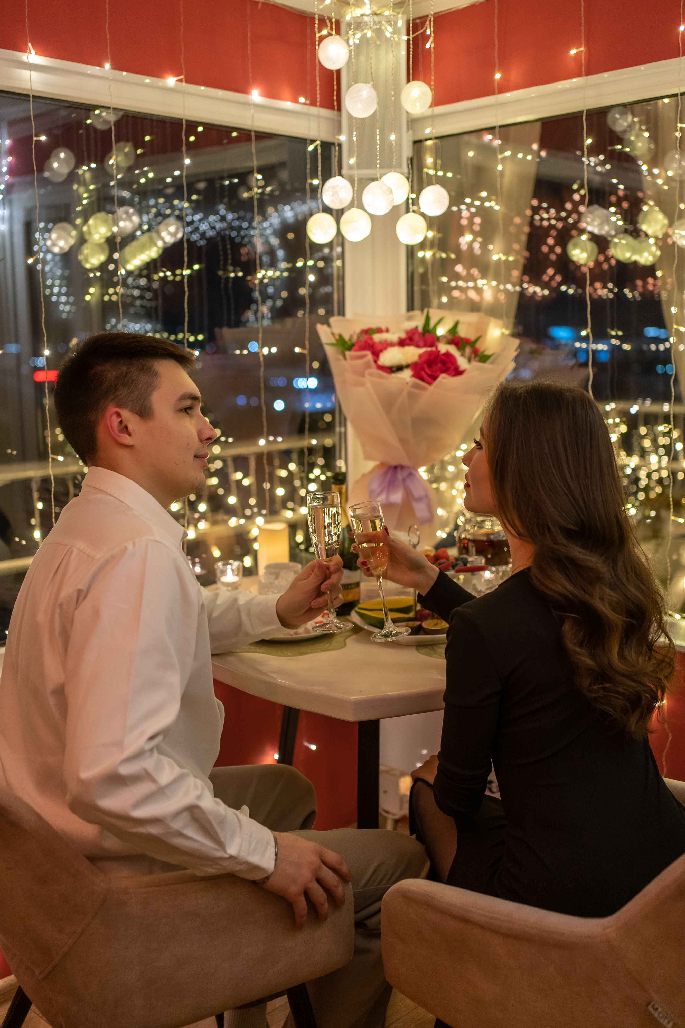 Романтическое свидание на крыше для двоих