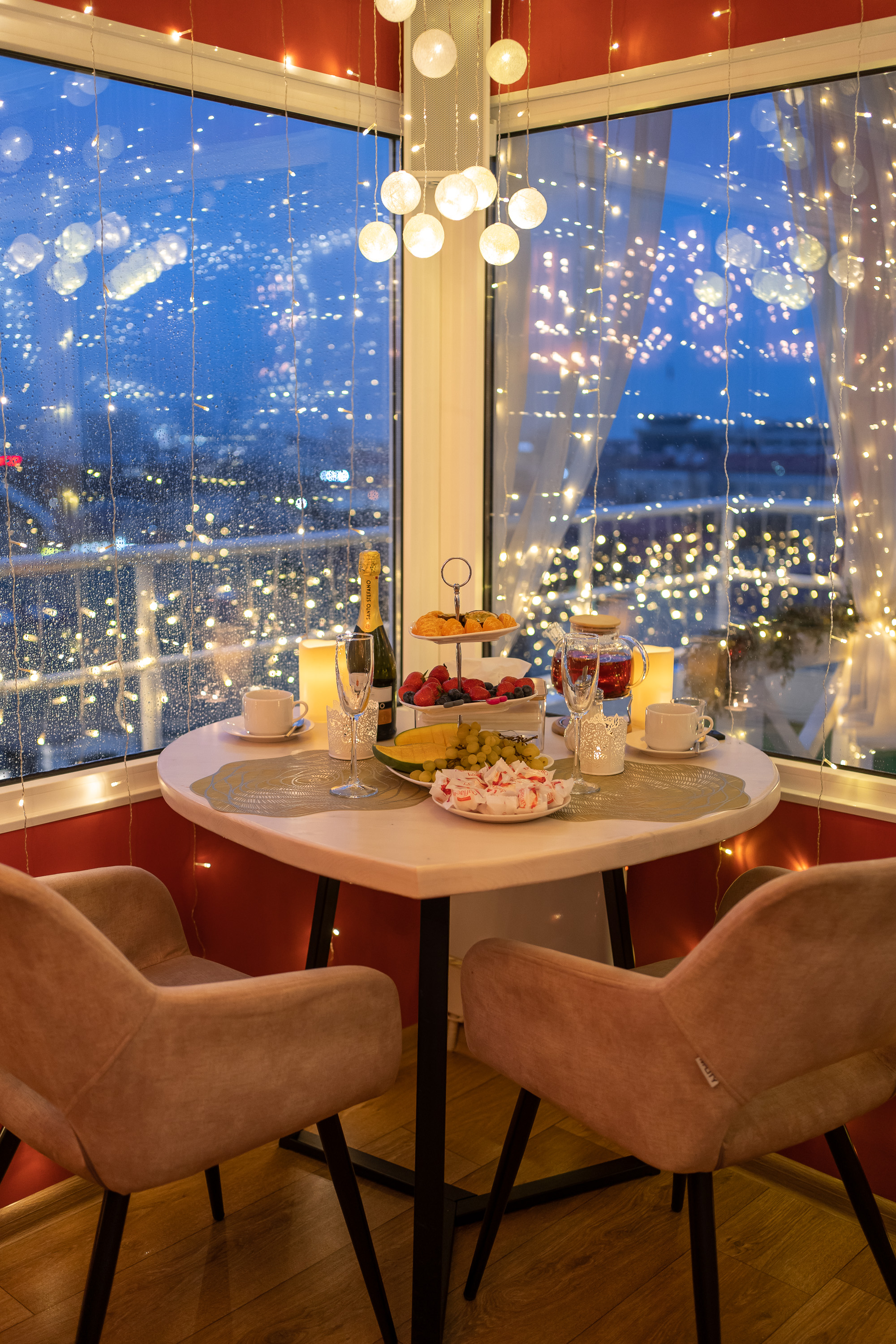 Романтическое свидание на крыше для двоих