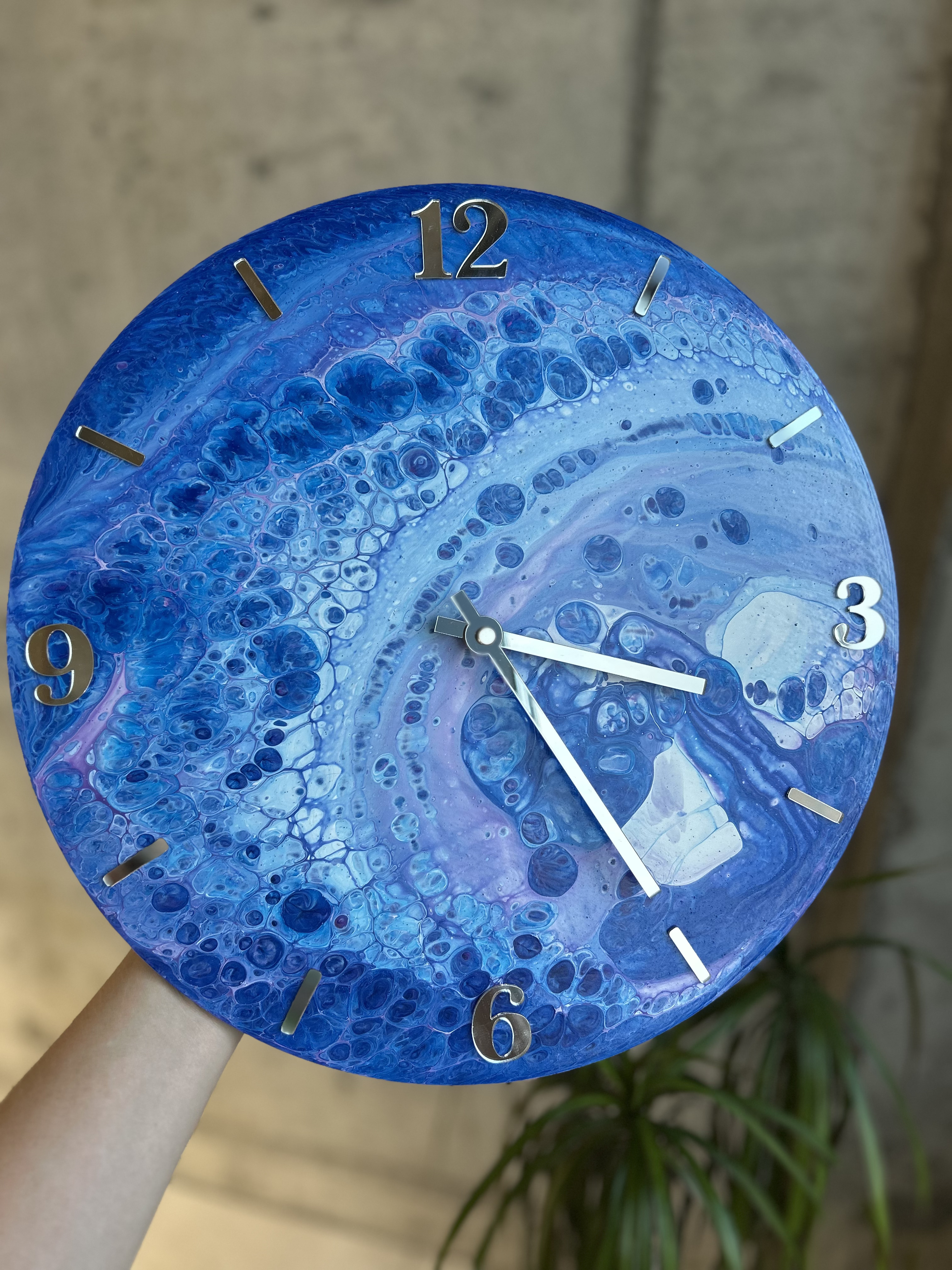 Живопись в технике флюид-арт