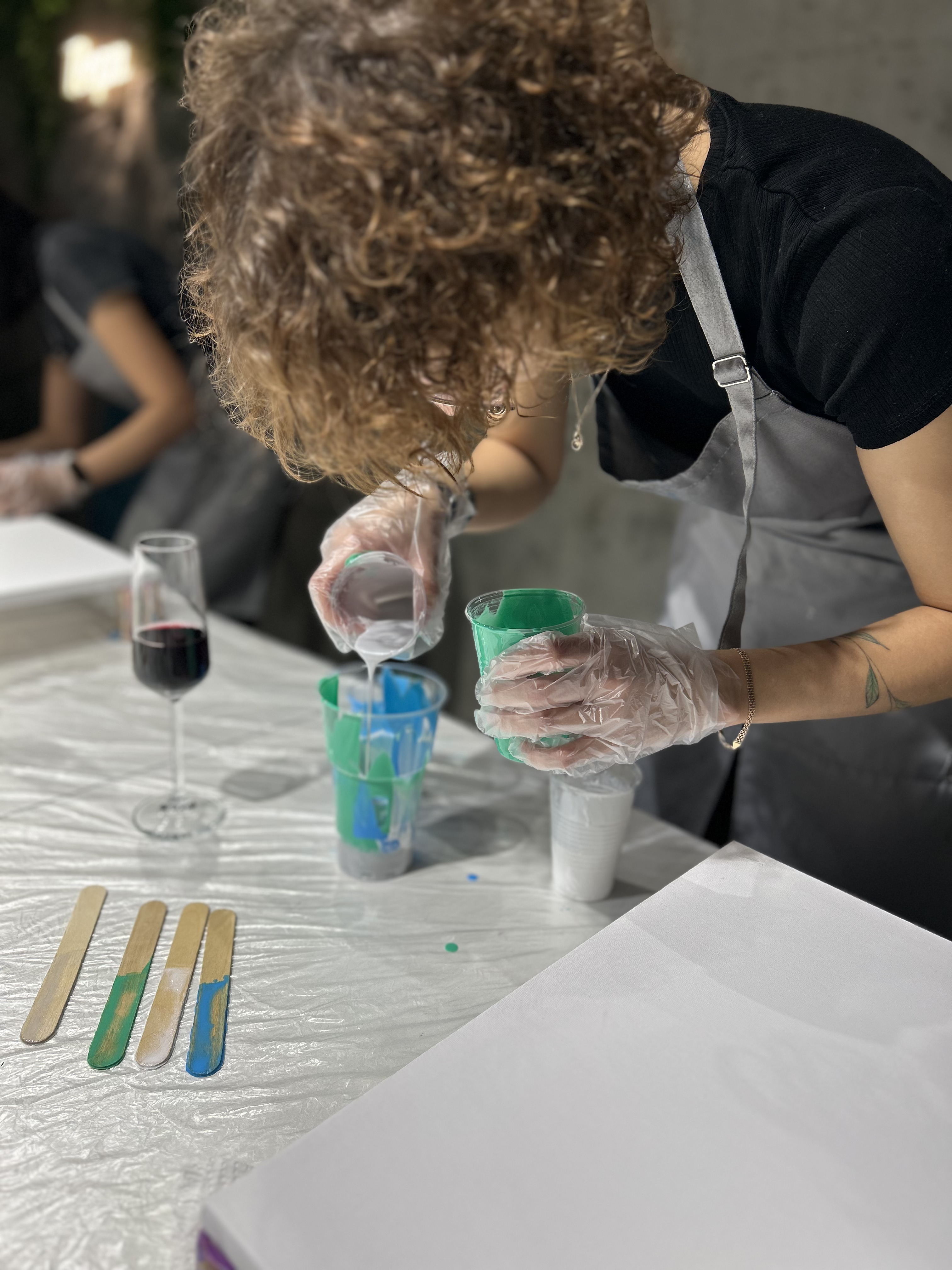 Живопись в технике флюид-арт