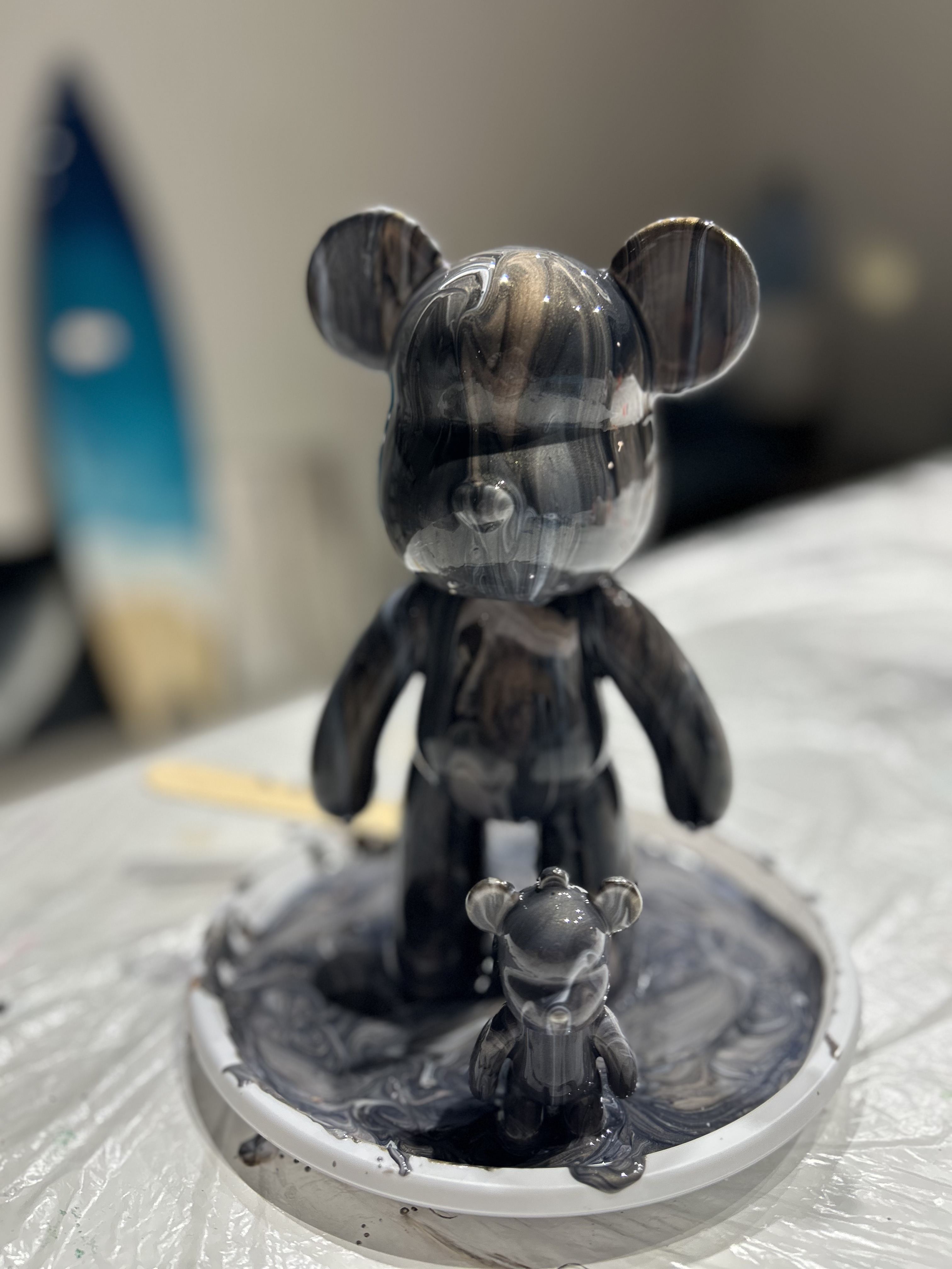 Живопись в технике флюид-арт