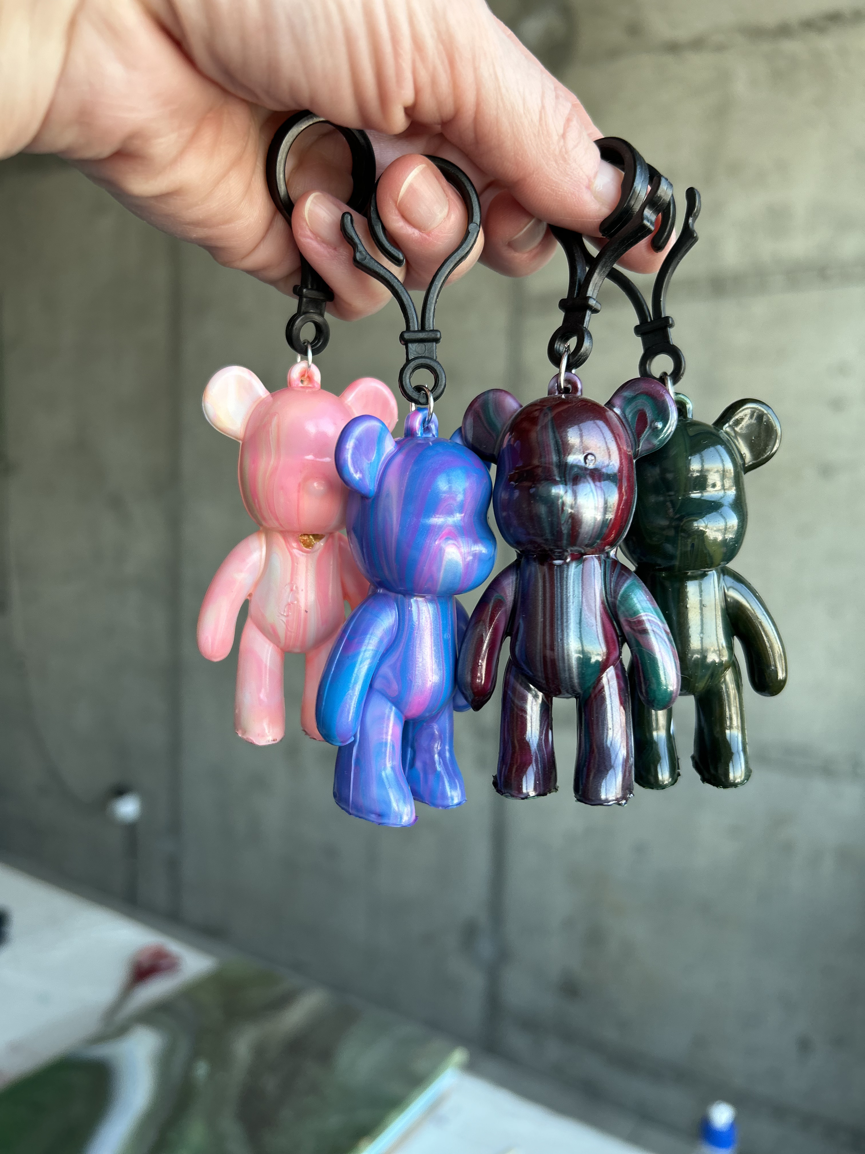 Живопись в технике флюид-арт